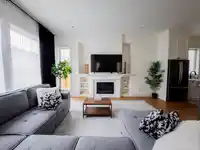 19756 75B AVENUE - thumbnail 1