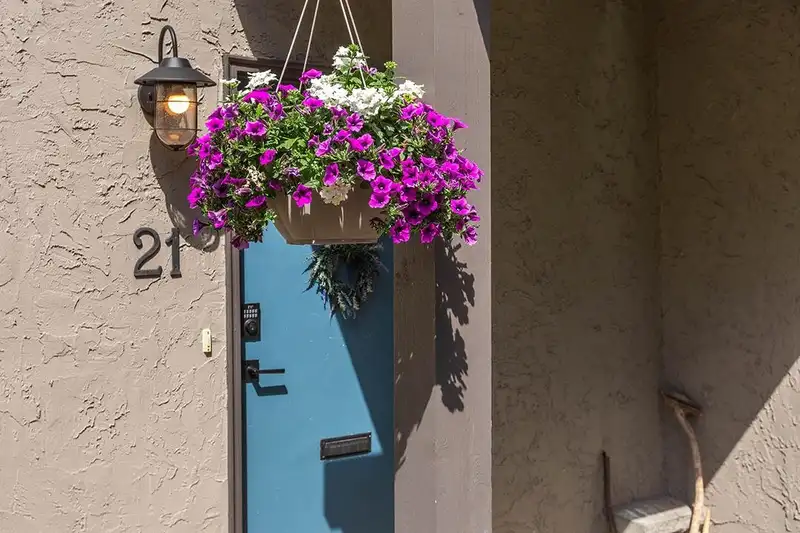 21 230 W 14TH STREET - photo 2 of 28