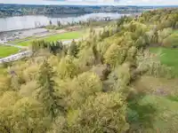 25655 LOUGHEED HIGHWAY - thumbnail 12