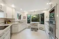 56 4900 CARTIER STREET - thumbnail 13