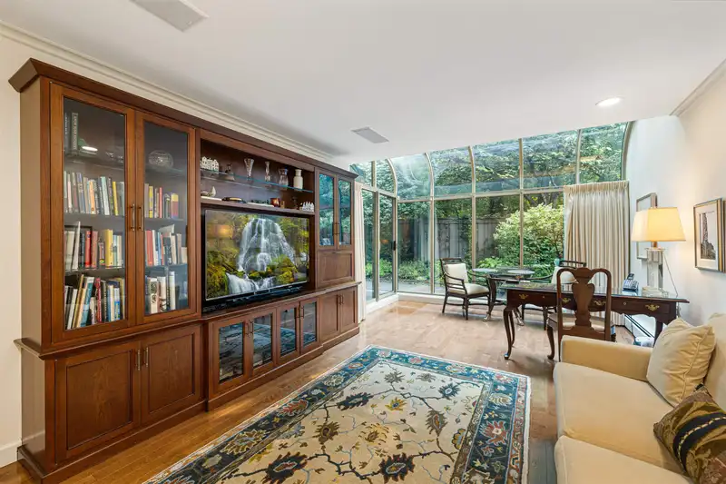 56 4900 CARTIER STREET - photo 4 of 40