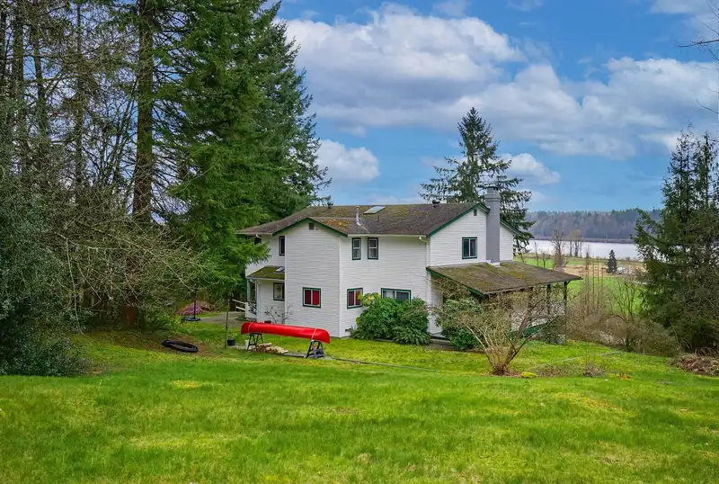 30199 SILVERDALE AVENUE - photo 1 of 40
