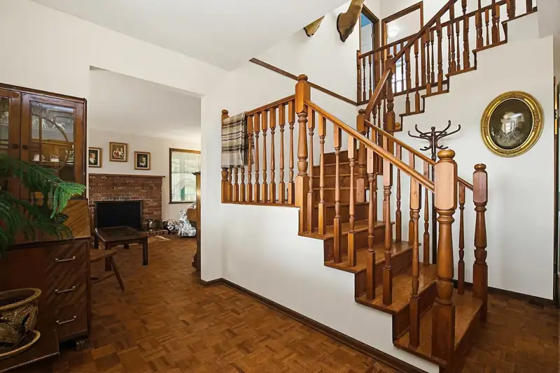 30199 SILVERDALE AVENUE - photo 4 of 40