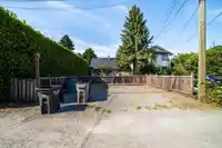 3026 POINT GREY ROAD - thumbnail 32