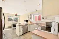 6673 GLADSTONE STREET - thumbnail 9