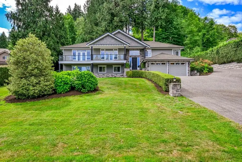 25760 82 AVENUE - photo 1 of 40