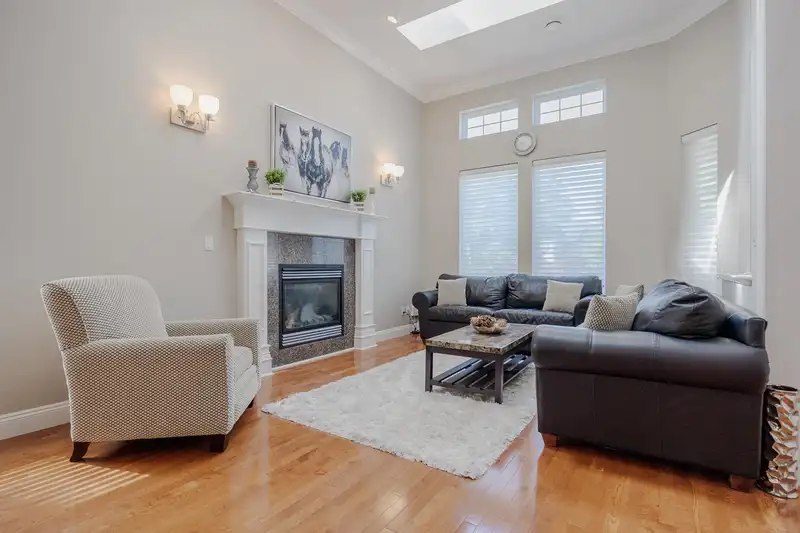 6648 181 STREET - photo 3 of 40