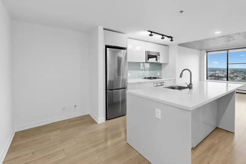 2702 108 W CORDOVA STREET - photo 2 of 23