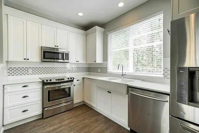 9 19128 65 AVENUE - photo 2 of 20