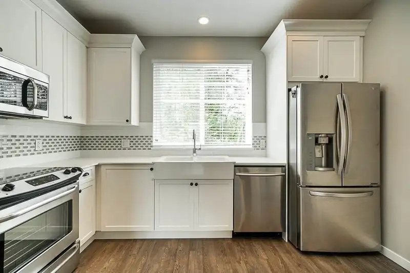 9 19128 65 AVENUE - photo 4 of 20