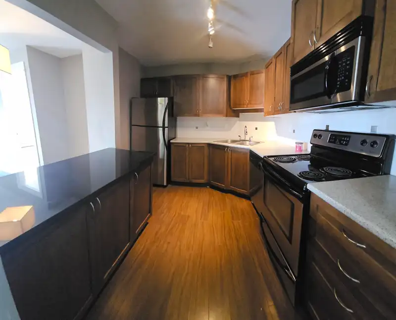 210 32725 GEORGE FERGUSON WAY - photo 1 of 19
