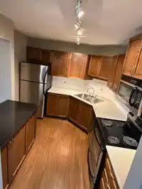 210 32725 GEORGE FERGUSON WAY - thumbnail 9