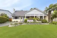 4713 46 AVENUE - thumbnail 1