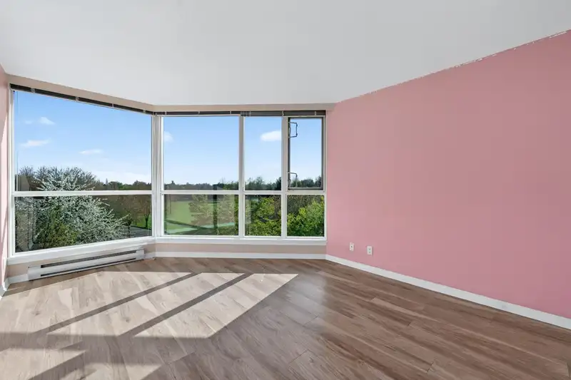 401 5860 DOVER CRESCENT - photo 4 of 26