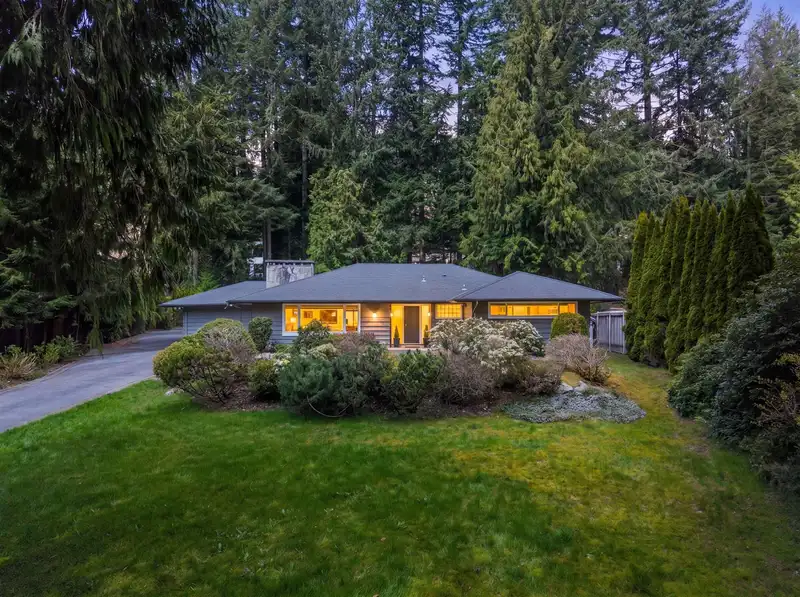 355 RABBIT LANE - photo 1 of 34