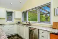 360 MERRYMAN DRIVE - thumbnail 17
