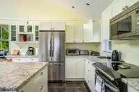 360 MERRYMAN DRIVE - thumbnail 18