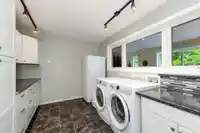 360 MERRYMAN DRIVE - thumbnail 24