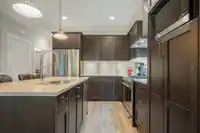 16 7138 210 STREET - thumbnail 11