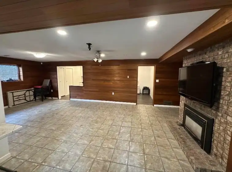 7879 WELSLEY DRIVE - photo 4 of 7