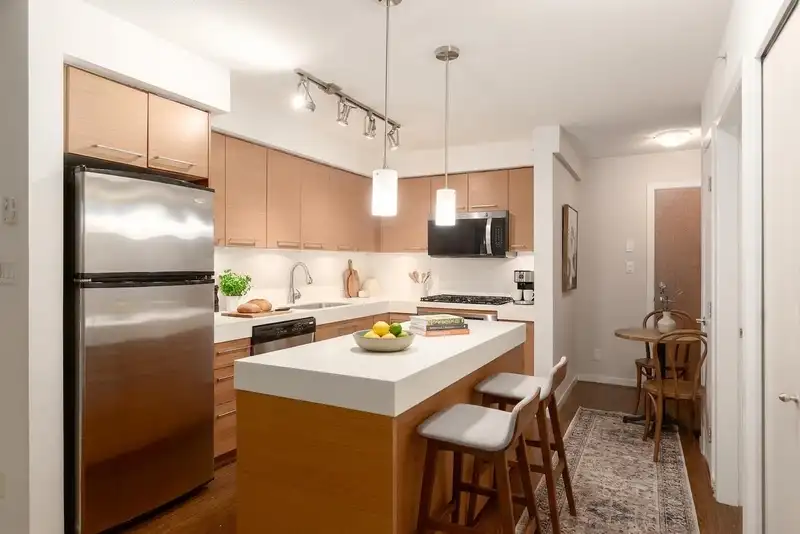 408 2770 SOPHIA STREET - photo 2 of 25
