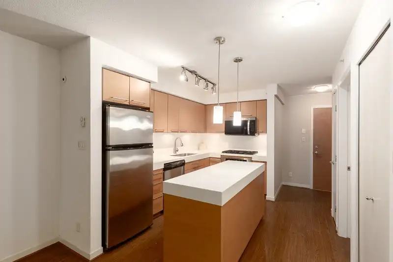 408 2770 SOPHIA STREET - photo 3 of 25