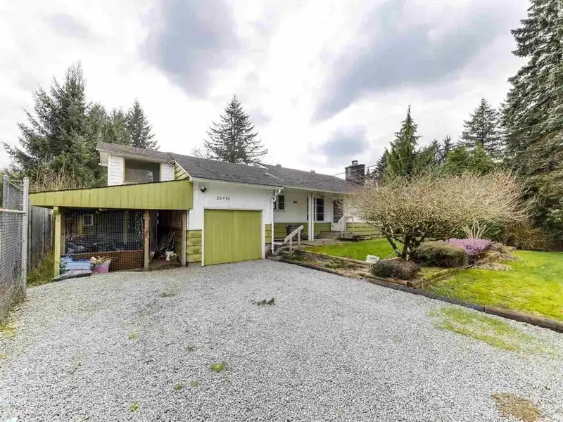20994 LOUGHEED HIGHWAY - photo 2 of 14