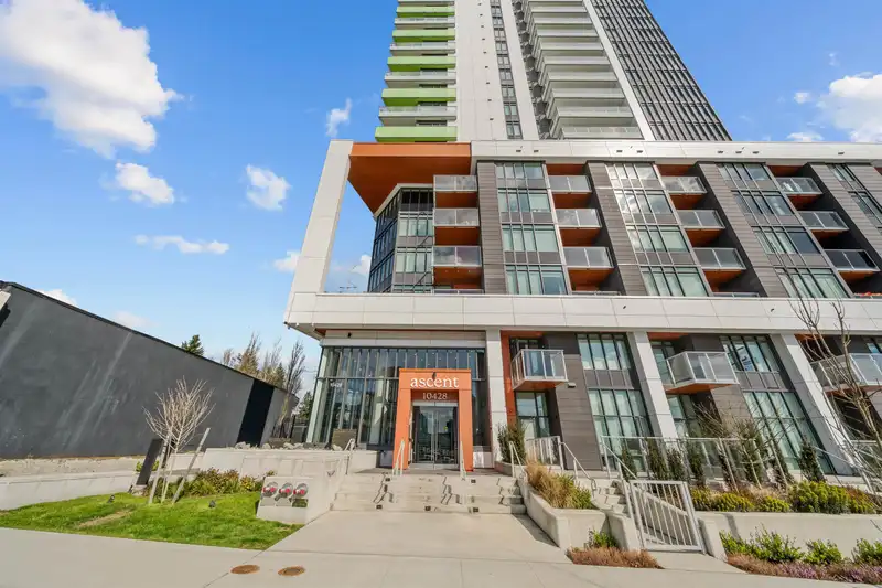 2502 10428 WHALLEY BOULEVARD - photo 2 of 37