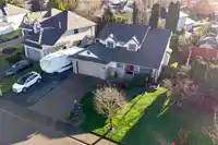 4662 221 STREET - thumbnail 2