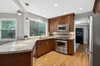 4662 221 STREET - thumbnail 12