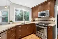 4662 221 STREET - thumbnail 13