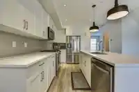 17 8370 202B STREET - thumbnail 2