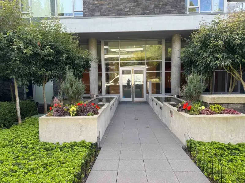 402 866 ARTHUR ERICKSON PLACE - photo 2 of 35