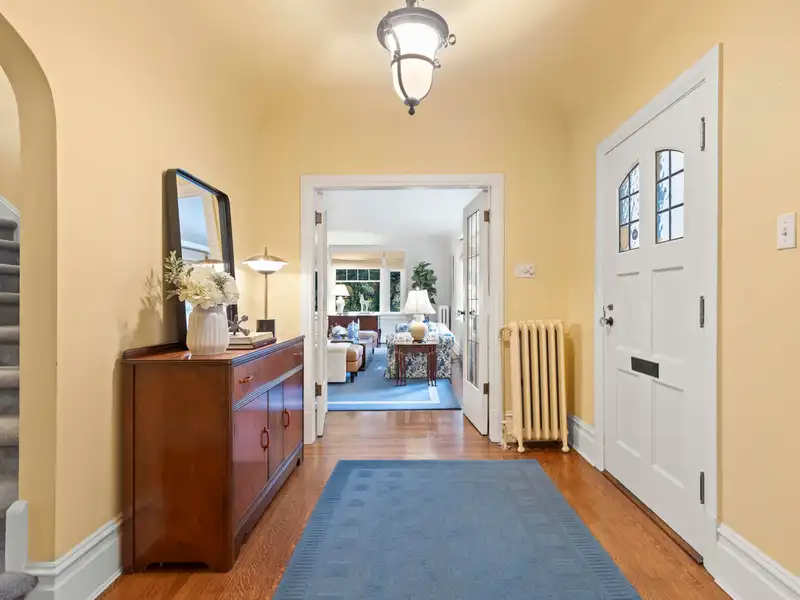 4388 ANGUS DRIVE - photo 4 of 40