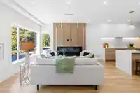 101 3532 HASTINGS STREET - thumbnail 10