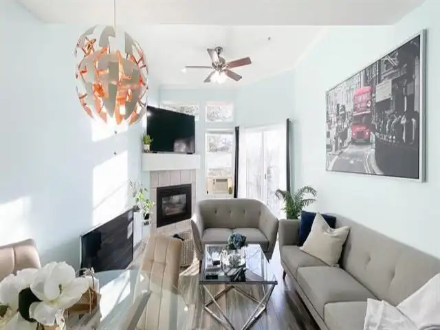 408 33480 GEORGE FERGUSON WAY - photo 2 of 12