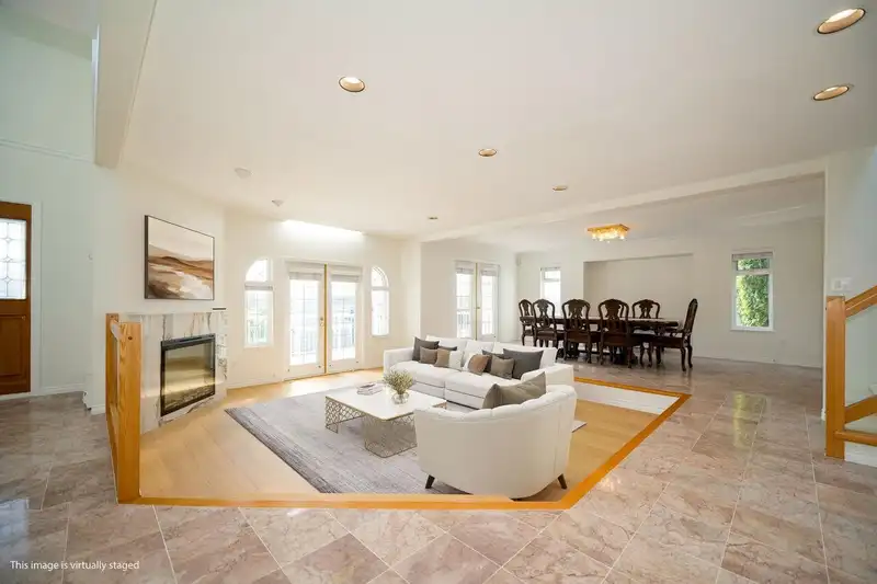 2276 SICAMOUS AVENUE - photo 3 of 40