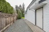 20676 38A AVENUE - thumbnail 32