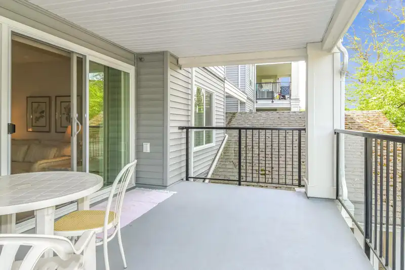 101 20976 56 AVENUE - photo 3 of 23
