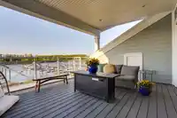 100 5311 ADMIRAL WAY - thumbnail 22