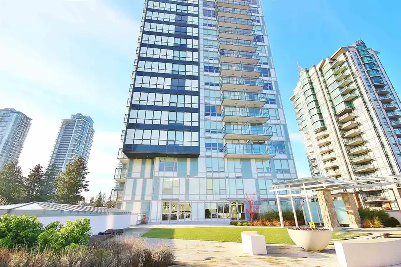 1110 13398 104 AVENUE - photo 2 of 20
