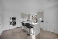 247 2035 GLENAIRE DRIVE - thumbnail 2