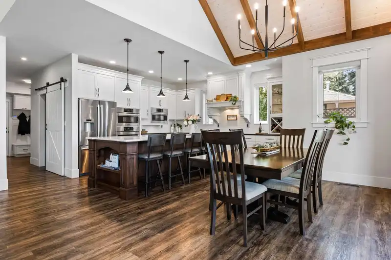 10179 CARYKS ROAD - photo 4 of 40