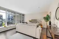 514 1708 COLUMBIA STREET - thumbnail 2
