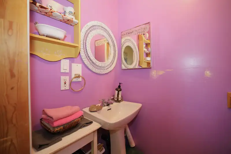 177 PRATT ROAD - photo 4 of 18