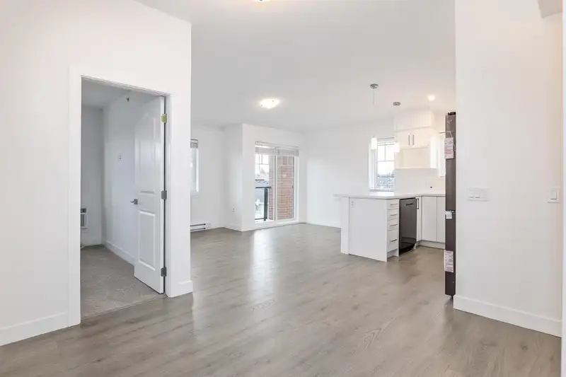 407 19730 56 AVENUE - photo 2 of 31