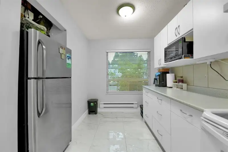 33 3075 TRETHEWEY STREET - photo 3 of 16
