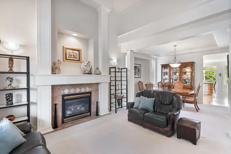 11728 CREEKSIDE STREET - photo 4 of 40