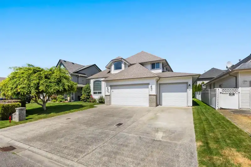 7327 PRASMOUNT PLACE - photo 1 of 37
