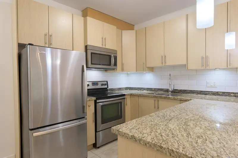 112 3888 NORFOLK STREET - photo 1 of 24